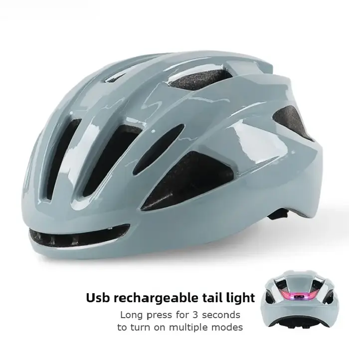 Casque de vélo adulte avec feu arrière LED