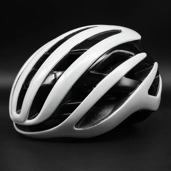 Casque de vélo aérodynamique, respirant et léger, pour vélos de route et de montagne