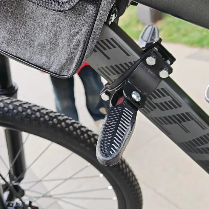 Sièges de vélo avec guidon et pédales pour enfants