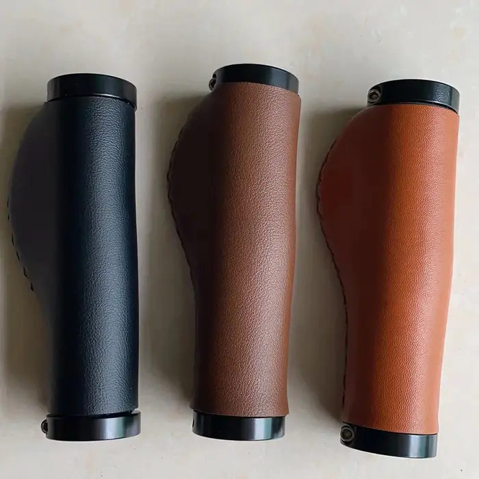 Housse de guidon de vélo en simili cuir marron foncé