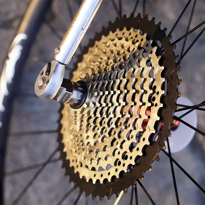 Outil de démontage et d'installation de cassette de vélo