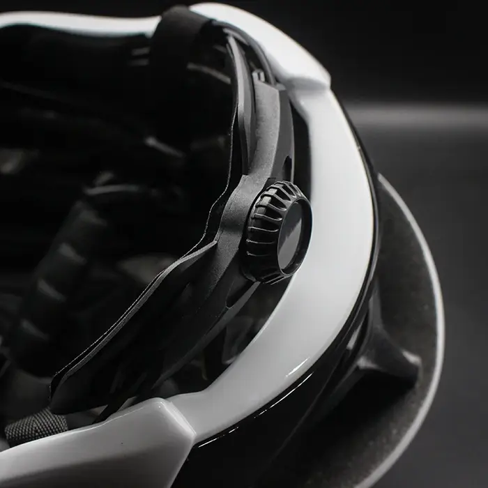 Casque de vélo aérodynamique pour hommes