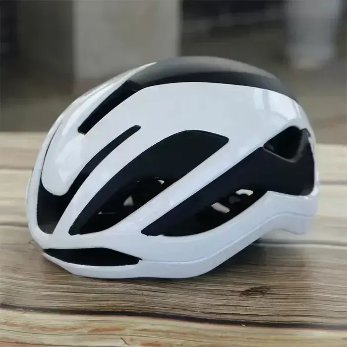 Casque de vélo de course professionnel pour hommes et femmes, casque de cyclisme TT pour contre-la-m