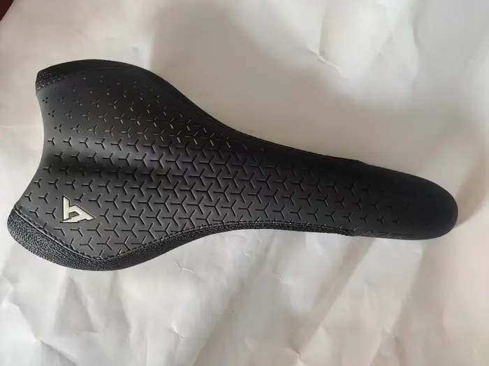 Selle de vélo SDG YT Mono Rail MTB BMX Monolink 260 x 130 mm 158 g