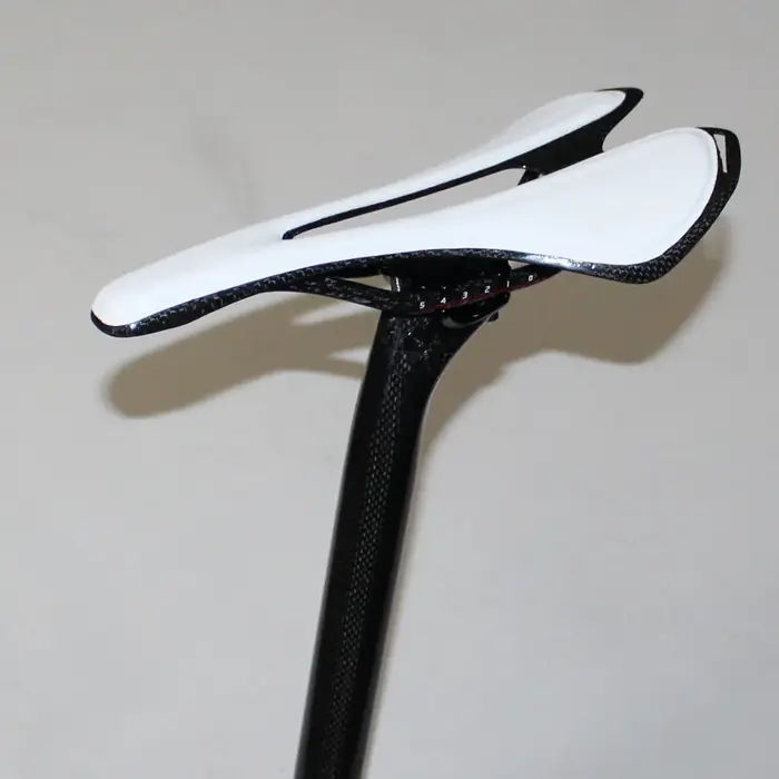 Selle de vélo de route en Fiber de carbone 2025