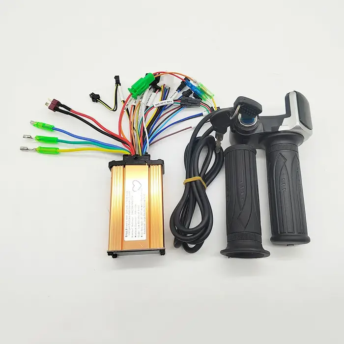 Contrôleur sans balais pour Scooter électrique 24V 36V 48V avec accélérateur à poignée torsadée 250W 350W 12A 13A 15A