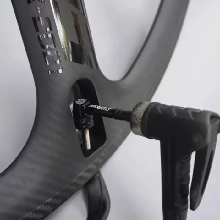Adaptateur de roue à disque noir résistant à 90 degrés pour vélo de route et VTT, accessoire de cycl