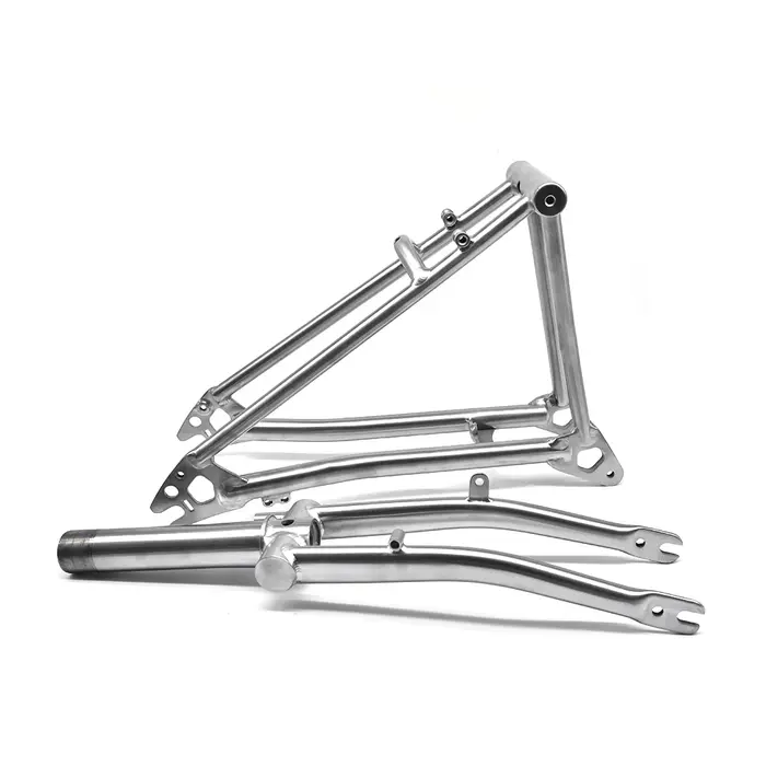 Triangle arrière de vélo en titane pour P Line