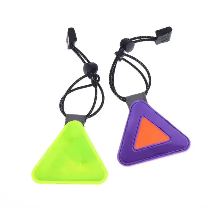 Panneaux réfléchissants triangulaires pour vélo, pendentif d'avertissement de sécurité, patch réfléchissant pour la conduite nocturne, étiquette réfléchissante portable