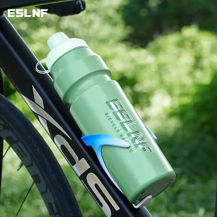 Bouteille d'eau compressible pour vélo