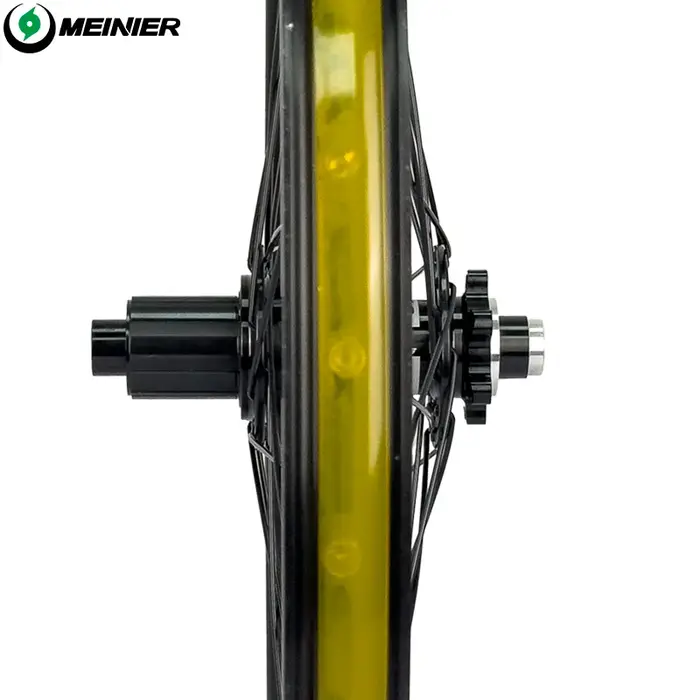24 pouces vtt roue de vélo AM 32mm large jante moyeu 142 à axe 148mm 6 cliquets frein à disque