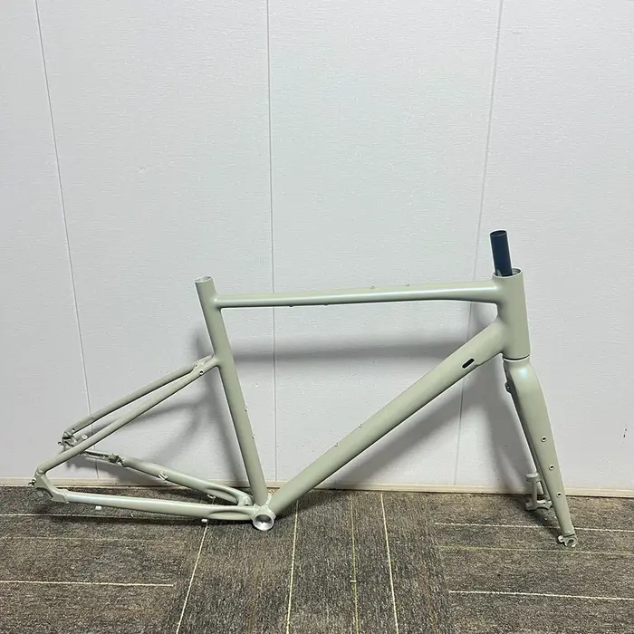 Cadre de vélo de gravier B.B 44x68mm O.L.D Avant 100mm/Arrière 135mm Frein à disque en alliage d'aluminium