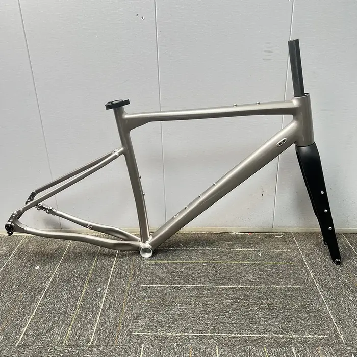 Cadre de vélo de route à axe traversant avec couleur de fourche avant en Fiber de carbone peut être personnalisé