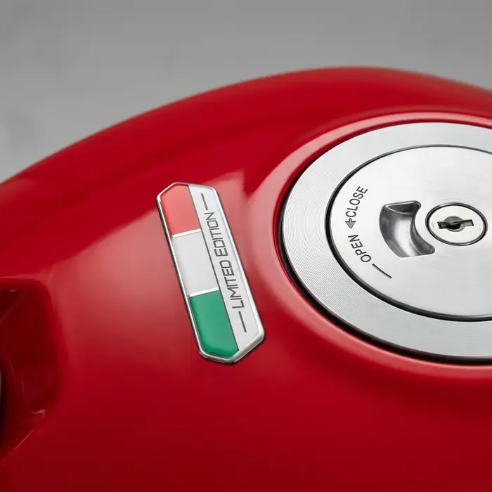 Autocollant d'édition limitée avec drapeau italien pour moto