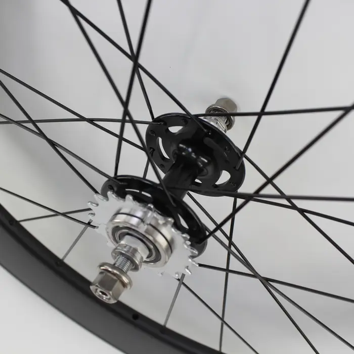 Paire de roues de vélo tubulaires en fibre de carbone 700C