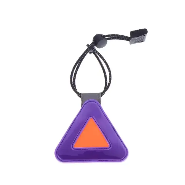 Panneau de signalisation triangulaire réfléchissant pour vélo, pour une protection accrue en conduit