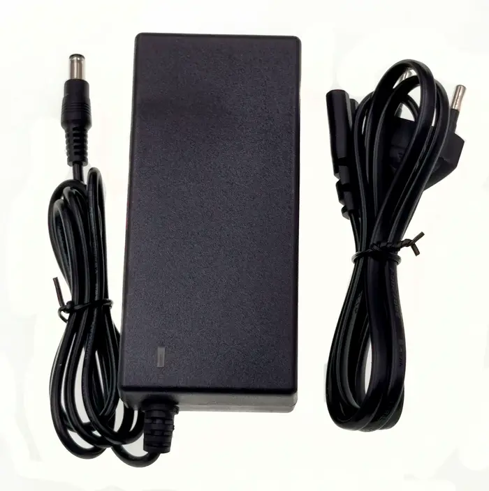 Chargeur 29.4V 2A pour batterie au lithium 24V 25.2V 25.9V 29.4V 7S