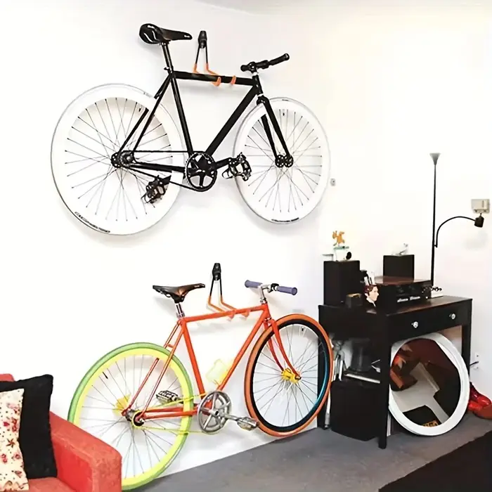2 supports muraux pour vélos