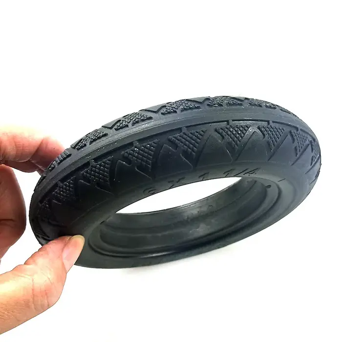 Pneu solide pour trottinette électrique 6x1 1/4, pneu et roue solides non gonflables, adaptés pour remplacer des pièces de pneus de trottinettes électriques