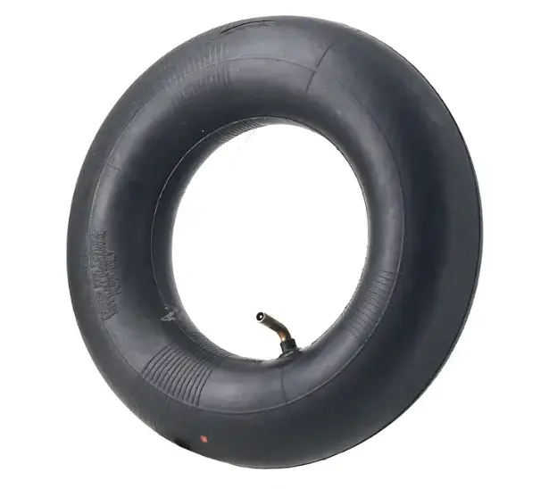 Pneu 4.00-6 avec chambre à air à valve coudée