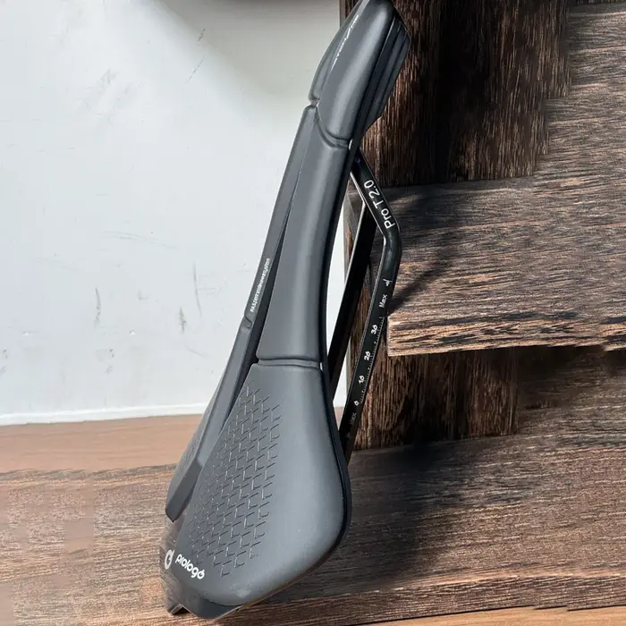Selle de vélo de route Prologo Scratch M5 250x140 ou 250x147mm Rail Tirox et acier allié T2.0, selle