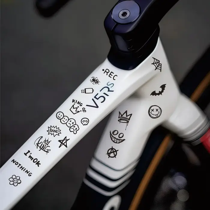 Autocollants en vinyle imperméables, autocollants mignons de style graffiti pour le tube supérieur du vélo de route, personnalisation DIY pour le cyclisme