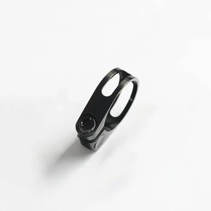 Pince de selle de vélo en titane