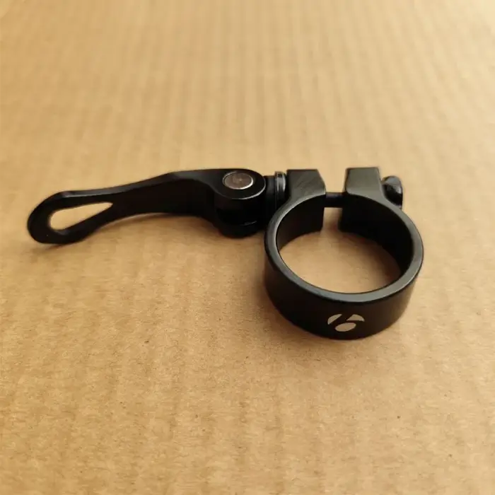 Pince de tige de selle à dégagement rapide