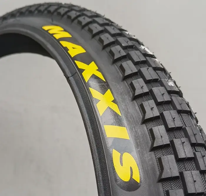 MAXXIS HOLY ROLLER BMX pneu 24 pouces 26 pouces BMX