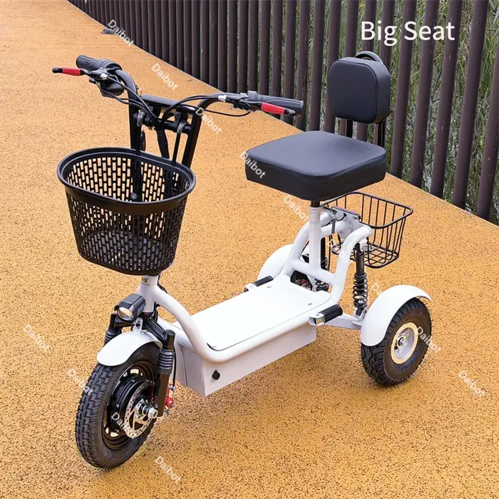 Scooter électrique pliable à 3 roues pour adultes