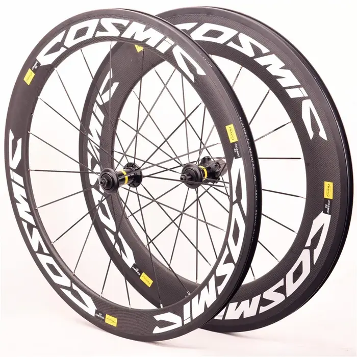 Le plus récent 700C avant 60mm + arrière 88mm vélo de route UD pleine fibre de carbone