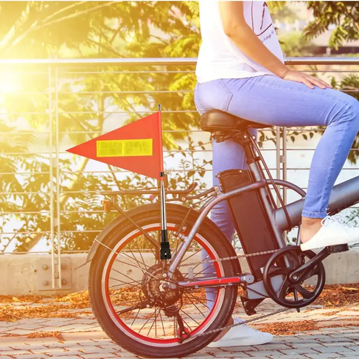 Ensemble de drapeaux réfléchissants de sécurité pour vélo avec mât de montage télescopique