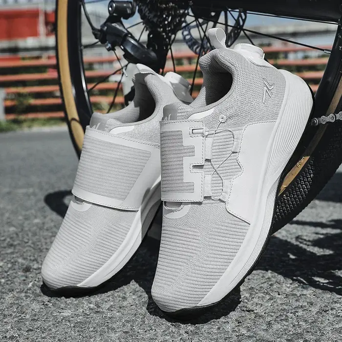 Chaussures de vélo VTT pour hommes et femmes