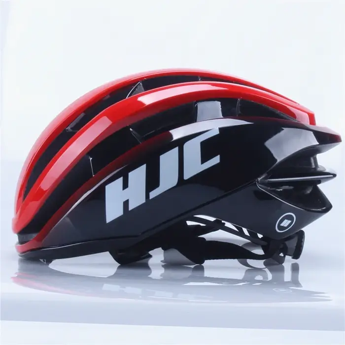 Casque de cyclisme sur route style Sports de plein air ultraléger Aero casquette en toute sécurité C