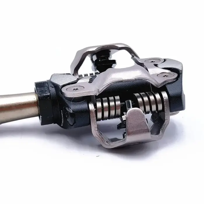 Pédales SPD double face Shimano XT Series PD-M8100 pour le cyclisme de cross-country