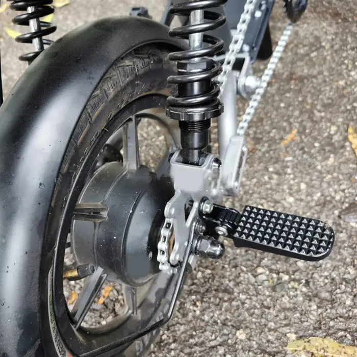 Pédale arrière coordonnante pour vélo électrique