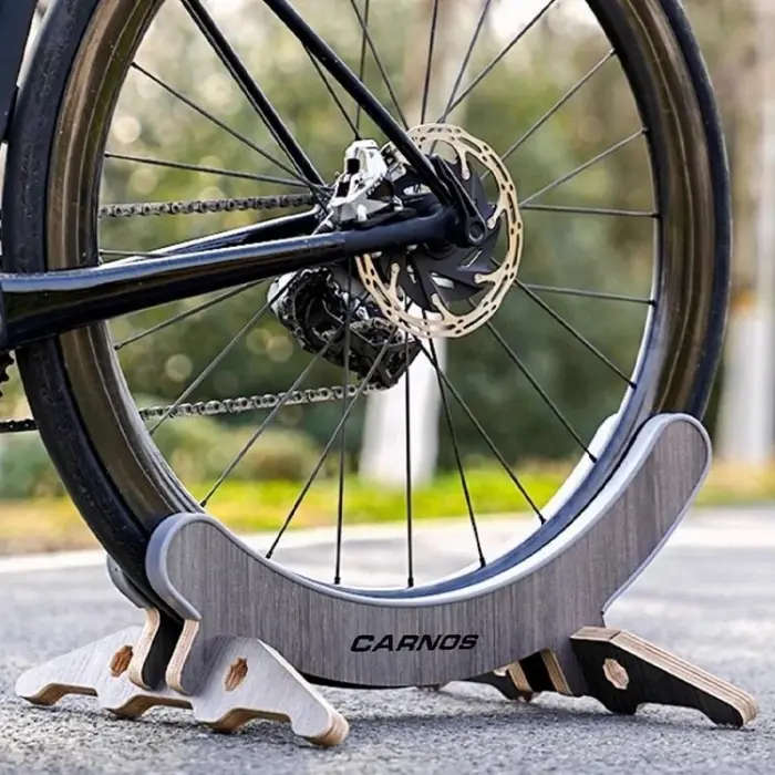 Support de stationnement pour vélo en bois