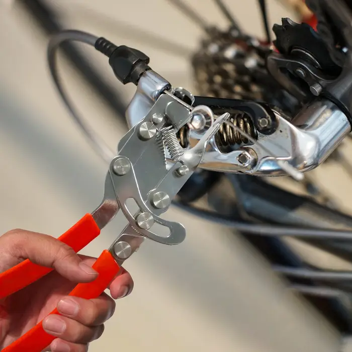 Coupe-câble de frein de vélo
