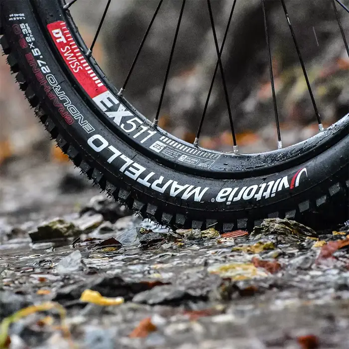Pneus de VTT Vittoria Martello 29X2.6 pour conditions de Terrain mixtes - Pneu VTT Trail TNT 4C Graphene2.0 - Tubeless Ready