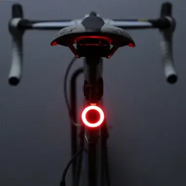 Lumière LED de vélo aste par USB, modes d'éclairage multiples, feux arrière flash, accessoires de vé