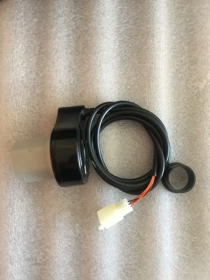 24V 4-Wire Twist Grip Throttle for Electric Razor E100 / E125 (Versions 10+) E200 (V24+)