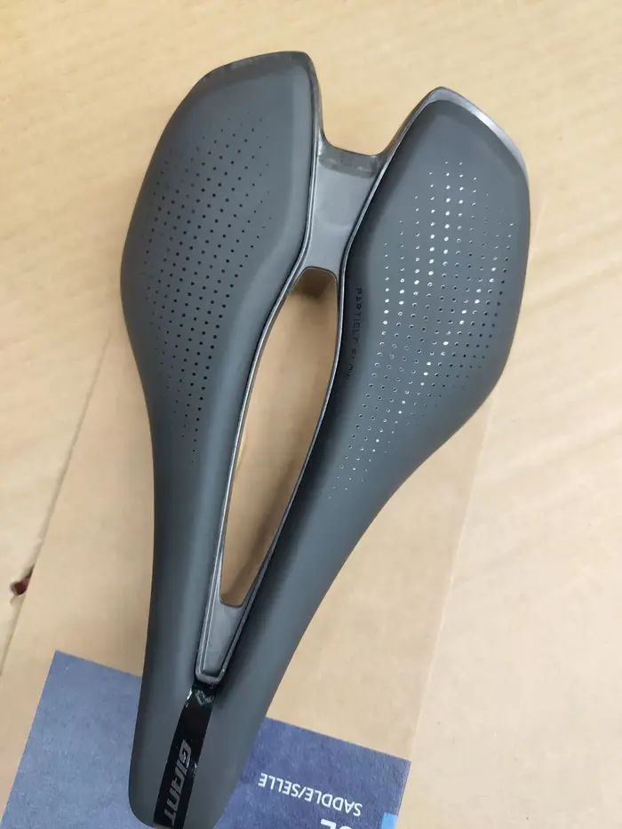 Selle gigante FLEET SL