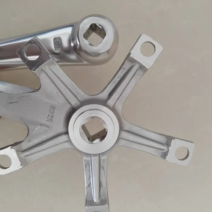 Pédalier de vélo de route et VTT en alliage d'aluminium argenté brillant 130BCD pour vélo pliant avec choix de longueurs 152mm 165mm 170mm