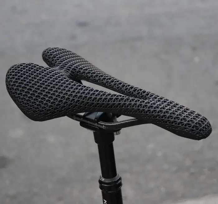 KOCEVLO 3D imprimé selle de vélo en Fiber de carbone creux confortable respirant 275*143mm style classique selles