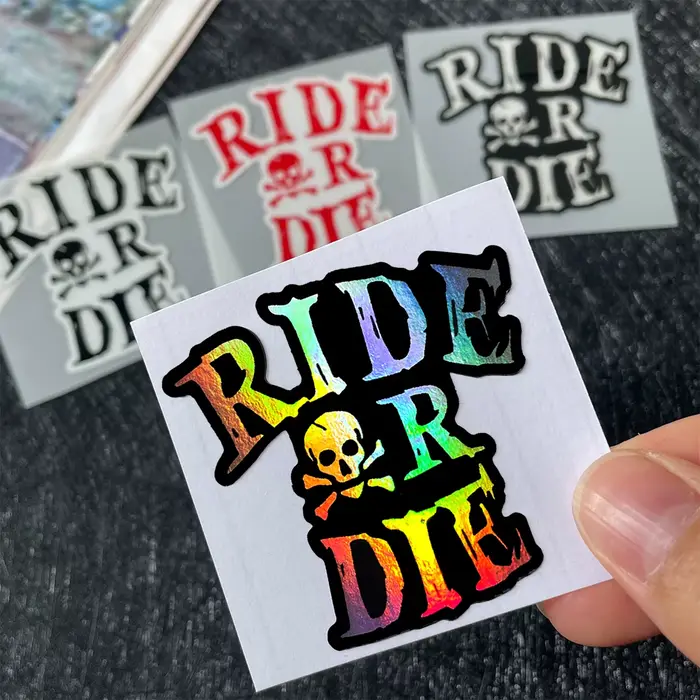 Autocollants personnalisés en vinyle réfléchissant pour cadre de vélo VTT route et gravel avec slogan décoratif en blanc bordeaux jaune ou rouge