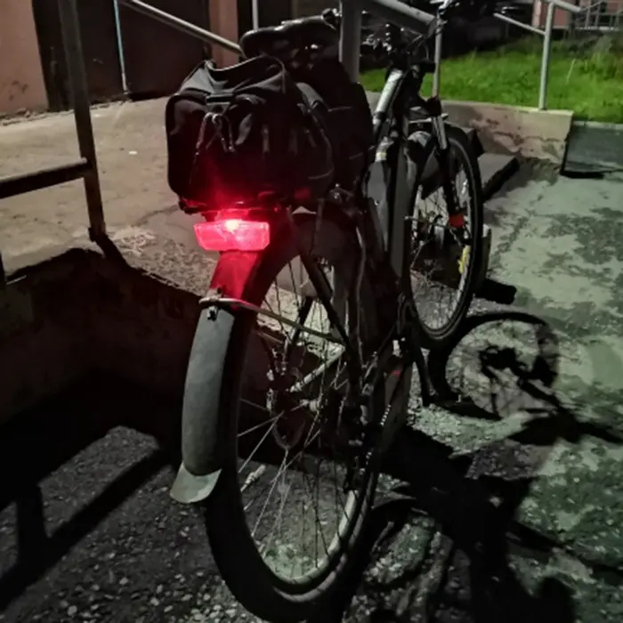 Lampe de vélo Electrolux T1