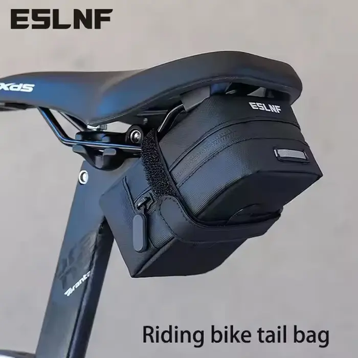 Sac à outils étanche sous le siège de vélo