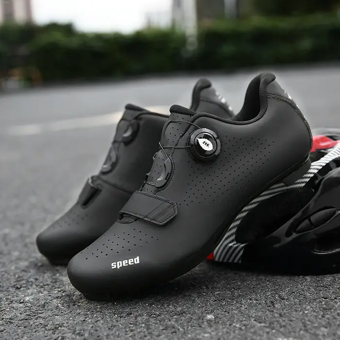 Nouvelles chaussures de cyclisme sur route de course respirant sans verrouillage baskets de vélo hommes professionnel