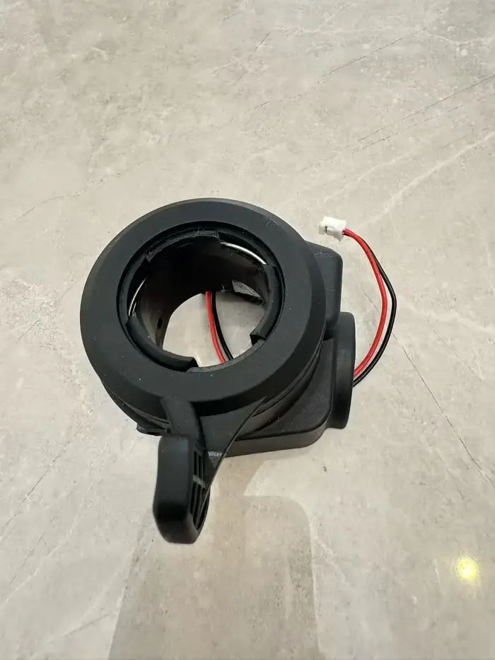 Pièces de rechange pour levier de frein et accélérateur (poignée d'accélération) de scooter électrique E-TWOW -