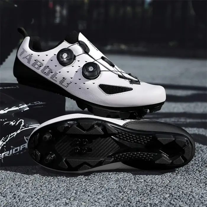 Chaussures de vélo de montagne pour hommes et femmes, chaussures de cyclisme sur route, chaussures de cyclisme à pédale plate en caoutchouc, chaussures de cyclisme d'extérieur à crampons
